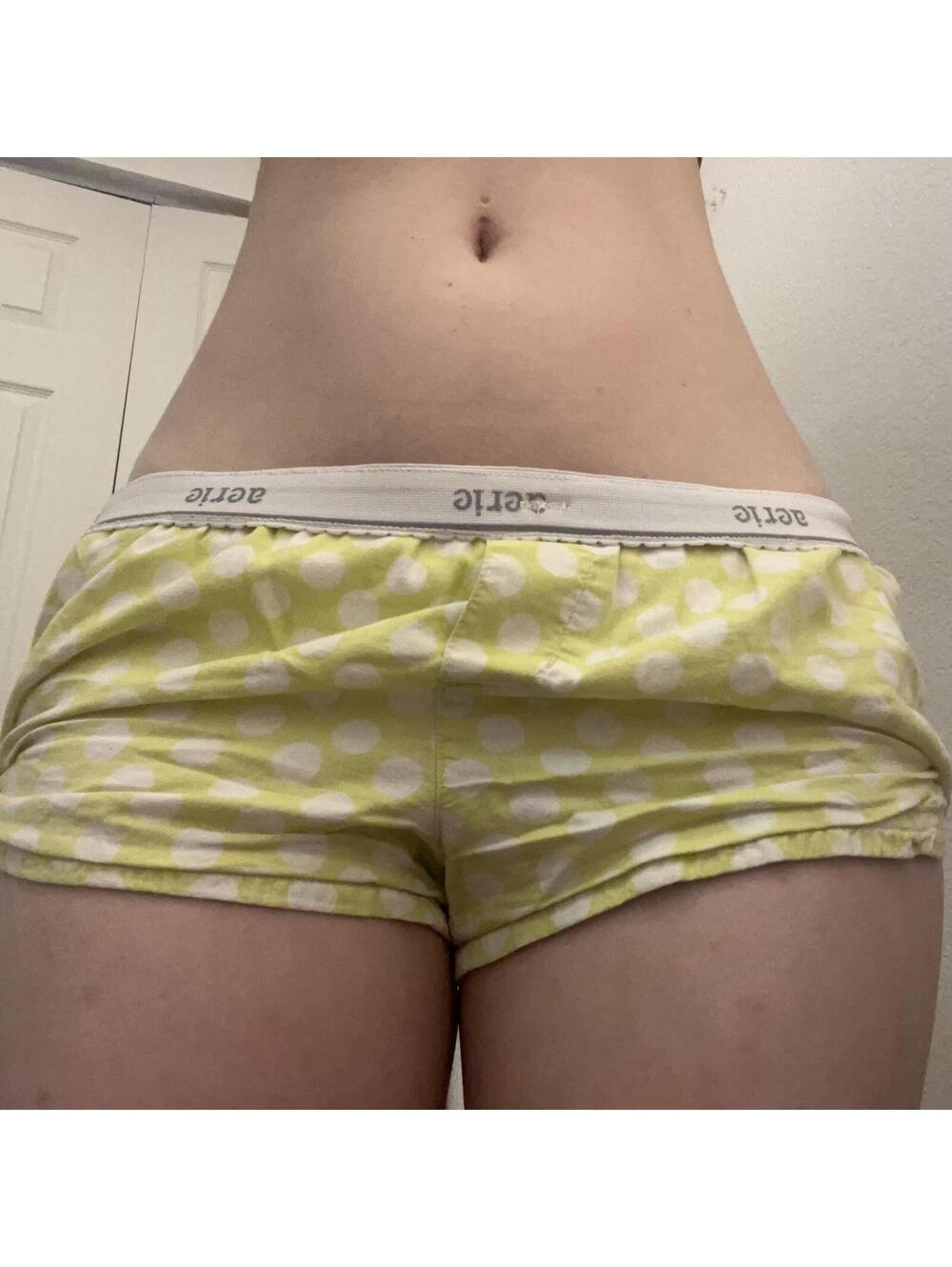 Aerie yellow polka dot shorts
